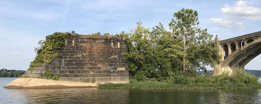 old abutment 1000×400